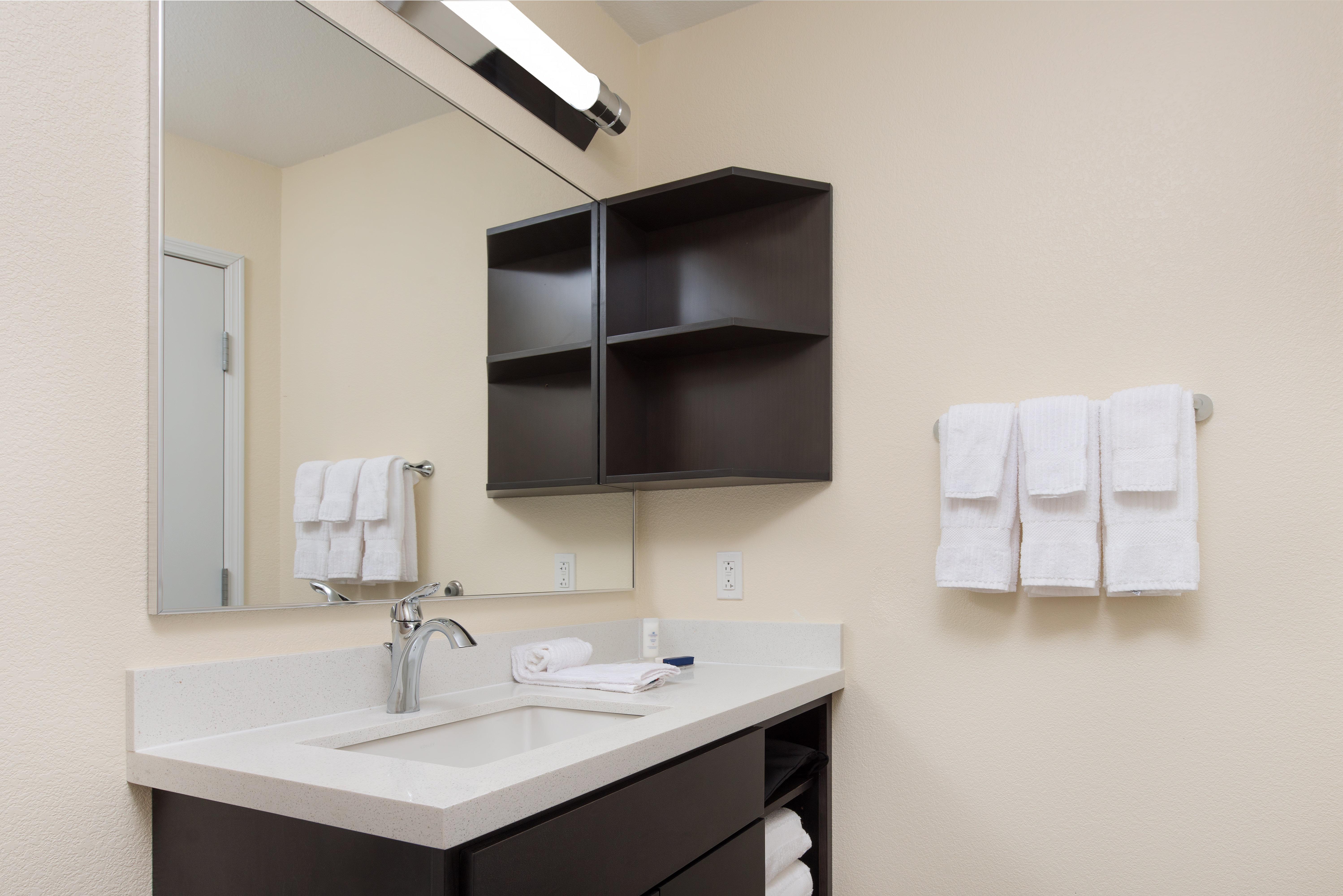 Candlewood Suites Columbia Hwy 63 & I-70 By Ihg Экстерьер фото