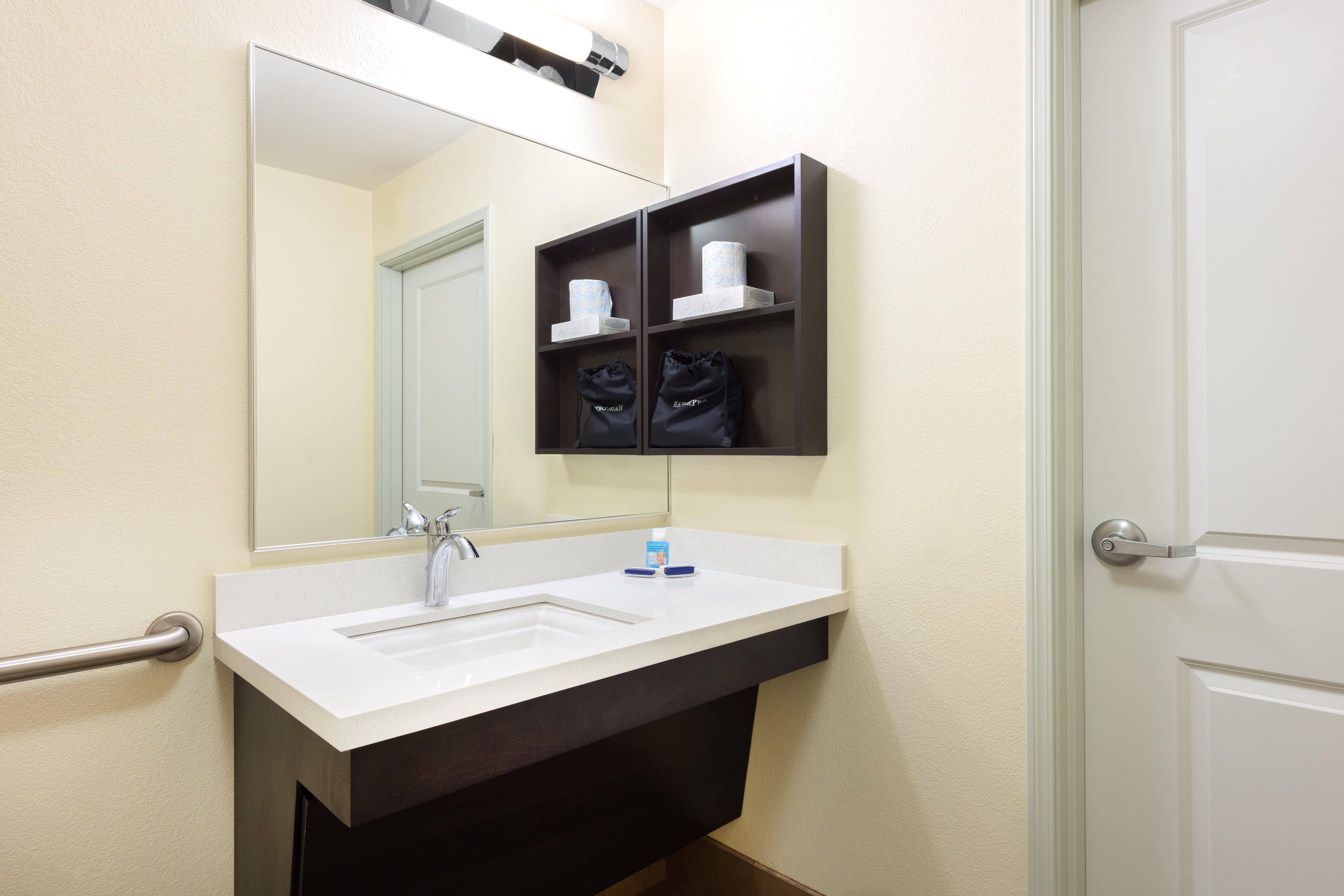Candlewood Suites Columbia Hwy 63 & I-70 By Ihg Экстерьер фото